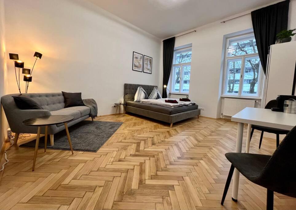 Little Cozy Residence - Enjoy Viennas Summer Season Eksteriør billede